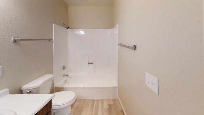 Building Photo - 960 S Mara Dr