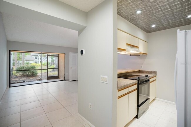 Building Photo - 4717 Winslow Beacon