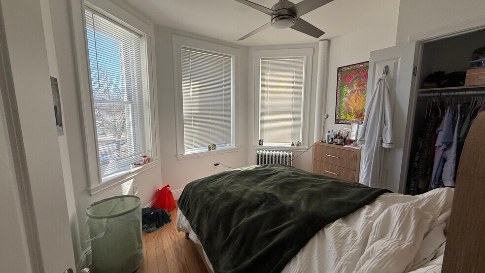 Building Photo - 199 Park Dr