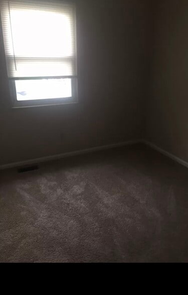 Building Photo - 1462 Hartwood Dr