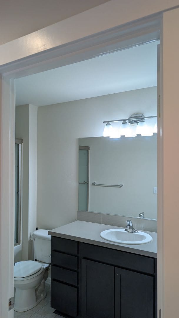 Building Photo - 5 bedroom Marysville 2 story home