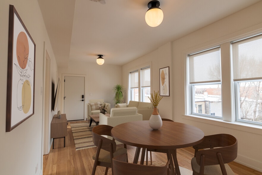 Building Photo - 3051 W Medill Ave