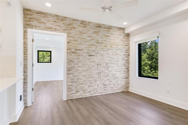 Building Photo - 1603 Enfield Rd