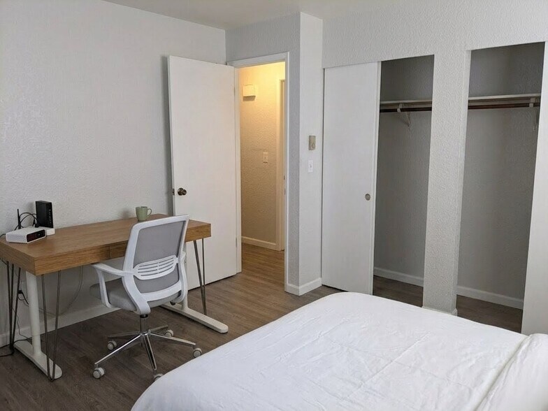 Bedroom #2 - 17612 80th Ct NE