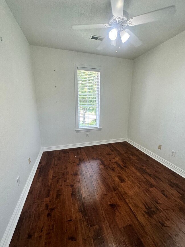 Building Photo - 4 Bed/3 Bath for rent in Bentonville! New ...