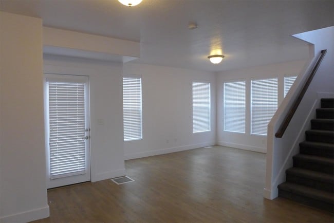 Building Photo - 1779 W Dalmeny Way