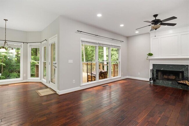 Building Photo - 6435 Ivey Creek Cir