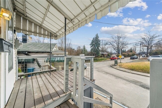 Building Photo - 3226 Richardson Ave