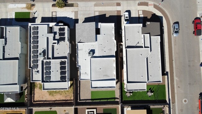 Building Photo - 12360 Desert Wolf Ave