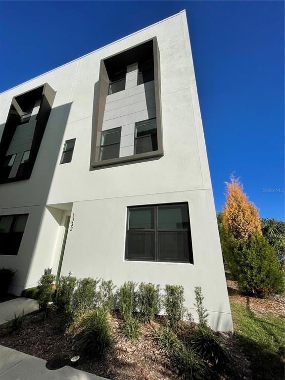 Building Photo - 1332 W Gray St