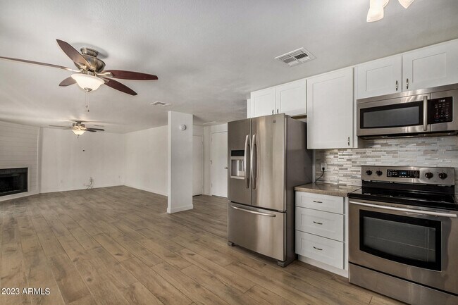 Building Photo - 14435 N 36th St