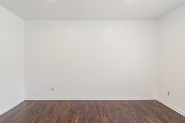 Building Photo - 1601 Sansberry Rd