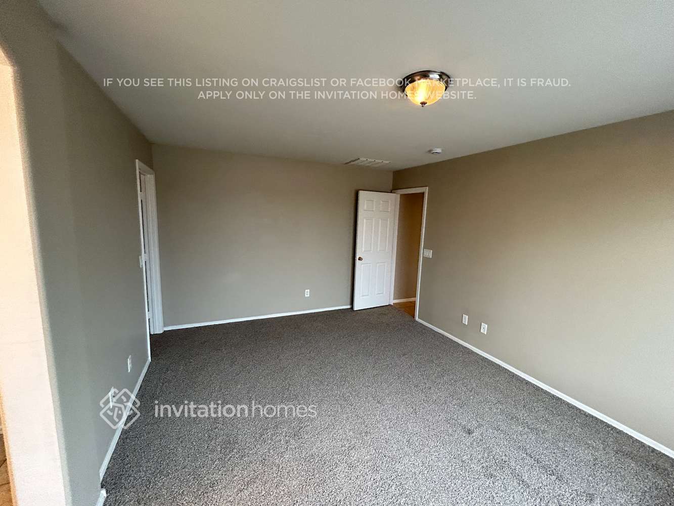 Building Photo - 1620 W Chanute Pass