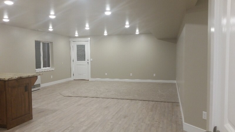 Building Photo - 464 N 300 E