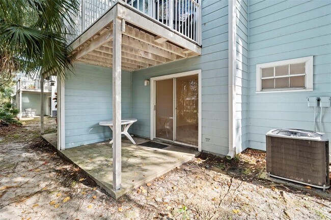 Building Photo - 2051 Royal Bay Blvd