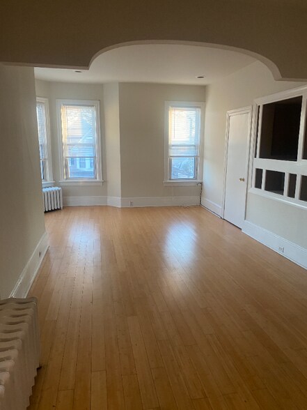 Building Photo - 2514 Market St