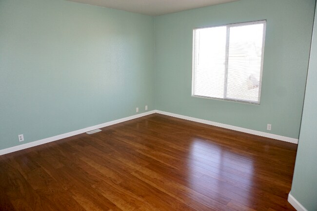 Building Photo - 11882 Trissino Heights
