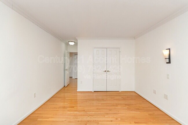 Building Photo - 3701 S George Mason Dr