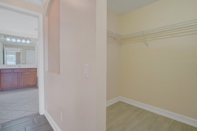 Building Photo - 11590 Rock Lake Terrace