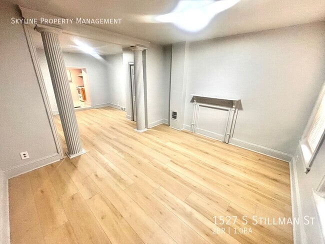 Building Photo - 1527 S Stillman St