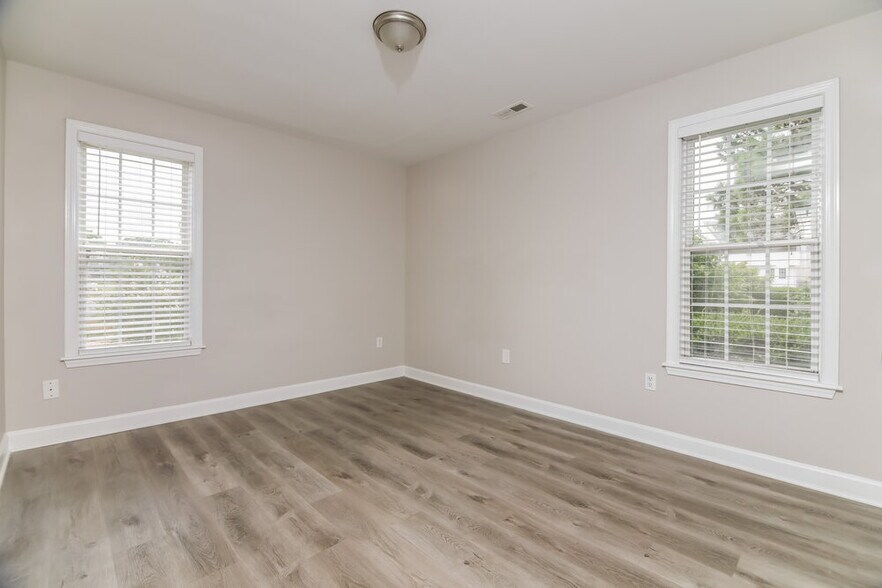 Building Photo - 4321 Major Loring Way