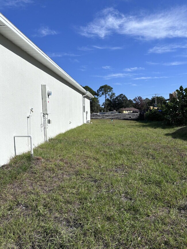 Building Photo - Brand New 4/2 Home!