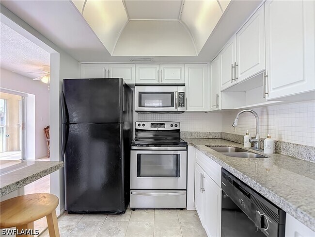 Building Photo - 1400 Pompei Ln
