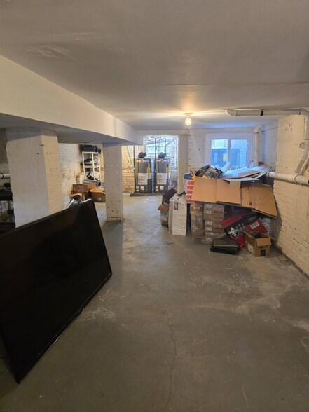 Building Photo - 670 Ocean Ave