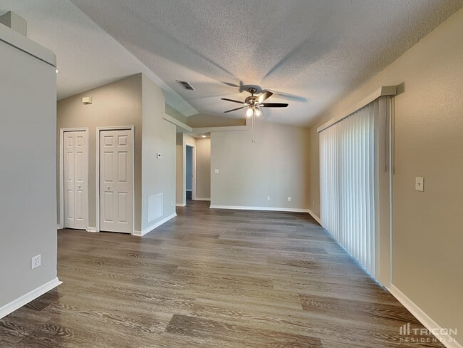 Building Photo - 15342 Margaux Dr