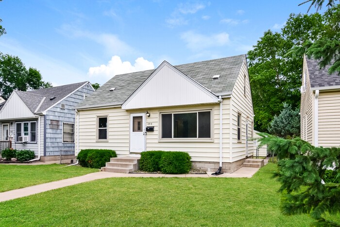 Building Photo - 4918 N Morgan Ave