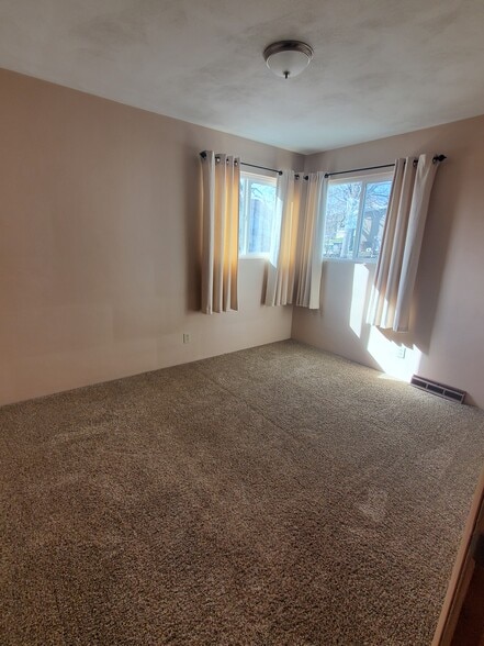 Bedroom - 119 Taylor Ave