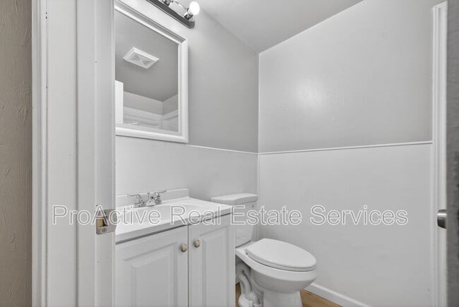 Building Photo - 6430 Faraday Ct