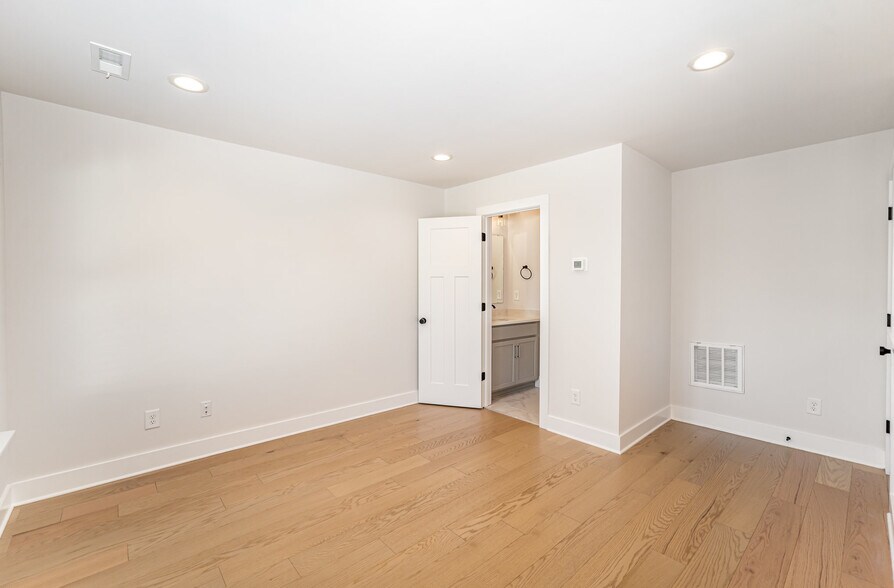 Building Photo - 608 Old Dominion Dr
