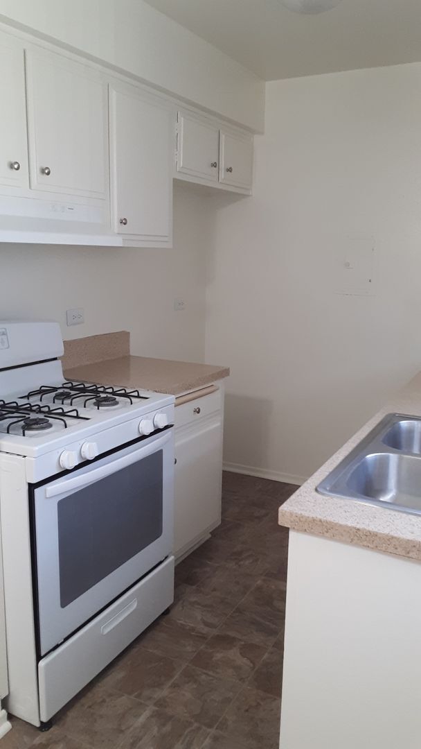 Fruitland Villa Apartments 10831 Fruitland Dr Studio City CA 91604