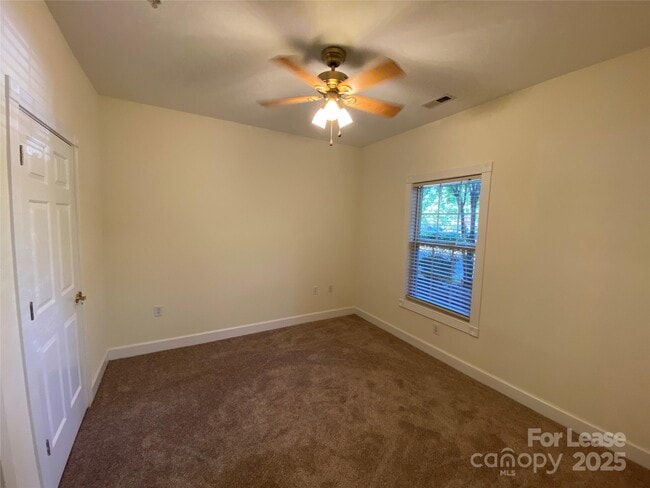 Building Photo - 8642 Coralbell Ln