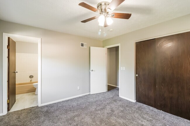 Building Photo - Spacious 4-bedroom Home in Fairfield, OH