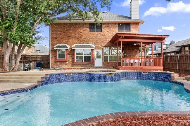 Building Photo - 1339 Barclay Dr