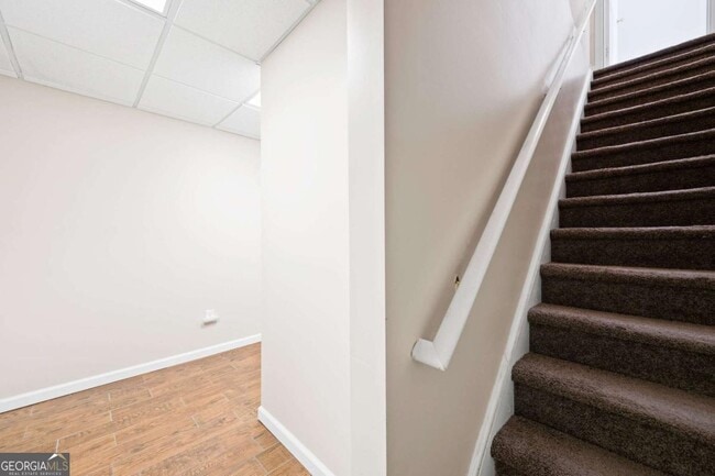 Building Photo - 1083 Soaring Way NE