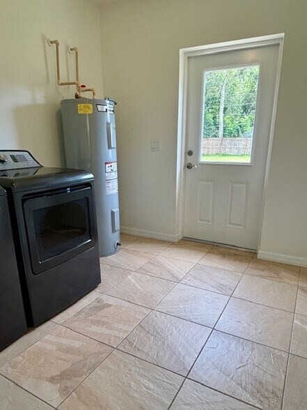 Laundry Room - 320 E 5th St