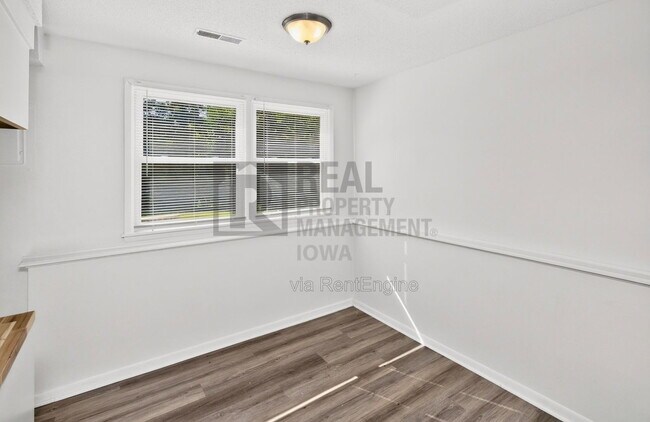 Building Photo - 3414 SW 42nd St