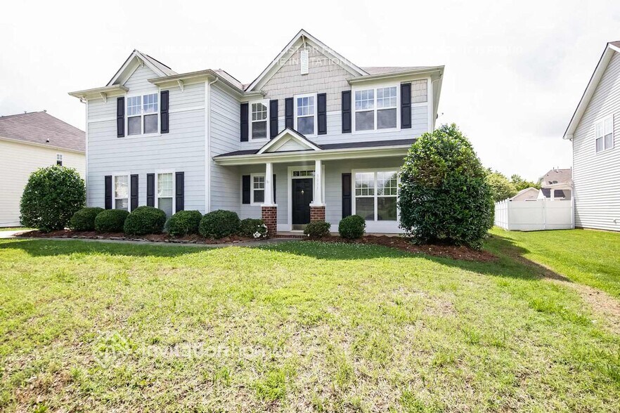 Building Photo - 9011 Magna Ln