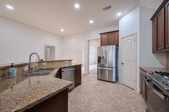 Building Photo - 6010 Le Moyne Pass Ln