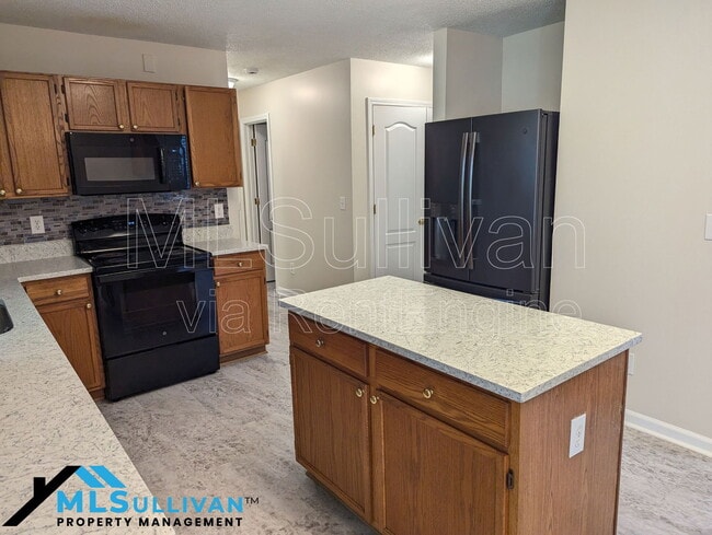 Building Photo - 7009 Englehardt Dr
