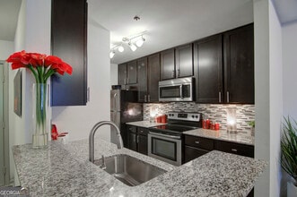 Building Photo - 1970 Peachford Rd