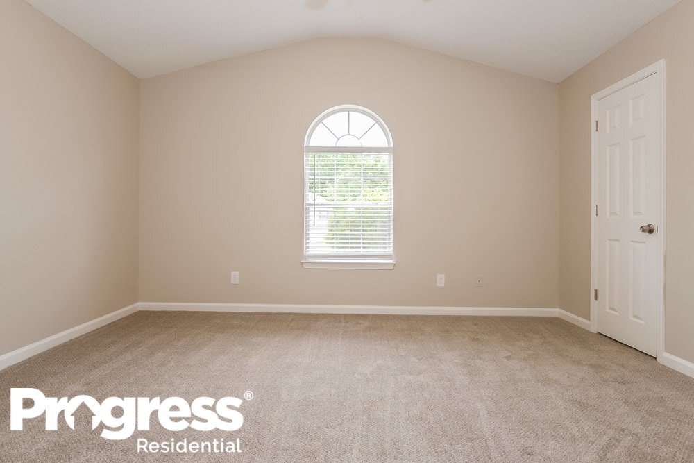 Building Photo - 317 Brookside Dr