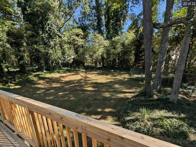 Building Photo - 3414 Dearwood Dr SW