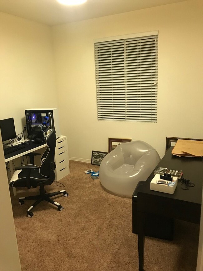 Building Photo - 3bed/2.5bath in Aliso Viejo! Newer Condo, ...