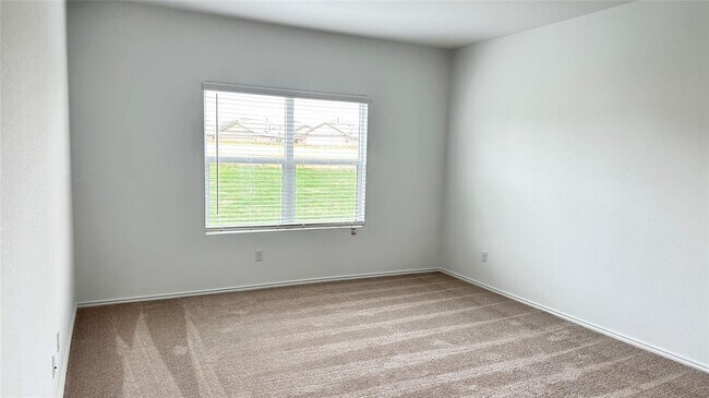 Building Photo - 113 Allegro Dr