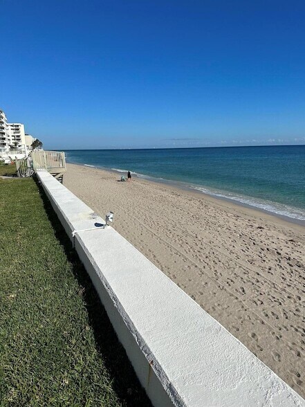 Building Photo - 3570 S Ocean Blvd