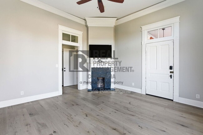 Building Photo - 1208 Woodland St